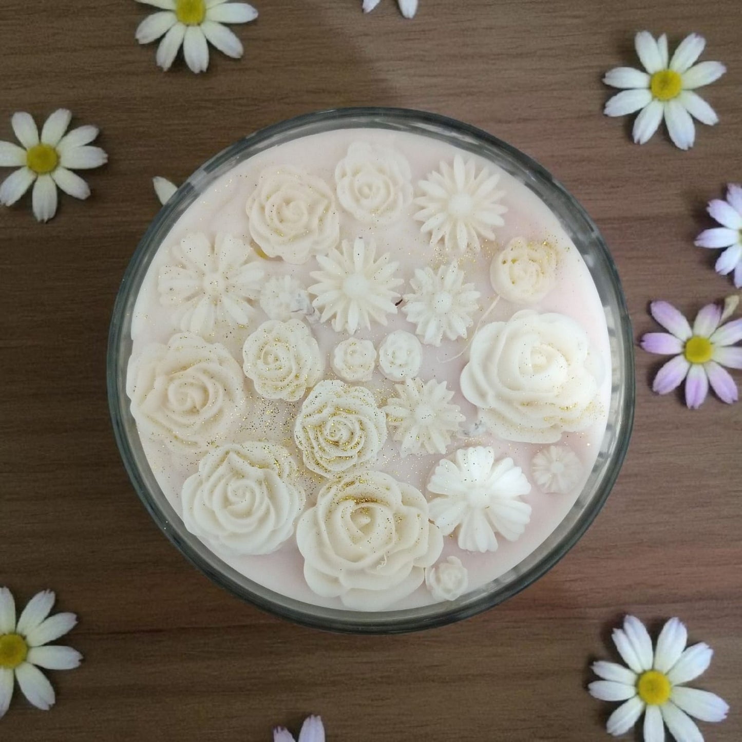 The Welcome – first impression in candle form.